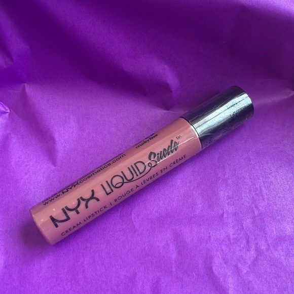⭐️Bundle Sale-Add 4 items for $5 each!🌟 NYX Liquid Suede Lip Color Brand… - Picture 1 of 4